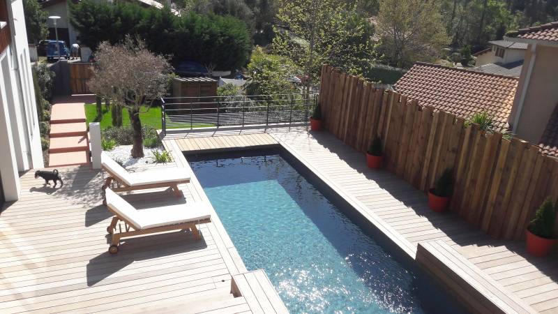 Création d'une caillebotis bois exotique pour terrasse au Pyla (33)