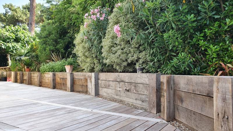 Aménager un jardin en pente par un paysagiste au Pyla sur mer sur le Bassin d'Arcachon 33