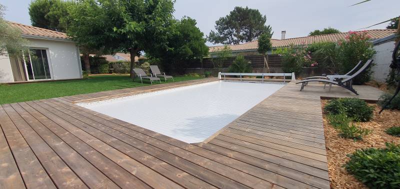 Création d'une terrasse en bois sur mesure au Pyla sur mer sur le Bassin d'Arcachon
