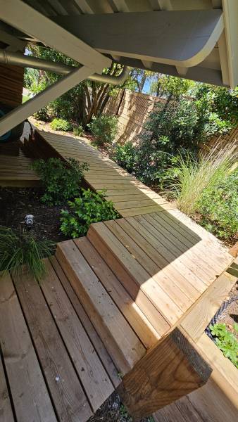 Installation de terrasse bois sur mesure à Gujan-Mestras 