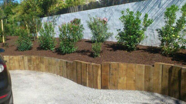 Création d'un muret de soutènement en bois à Gujan-Mestras