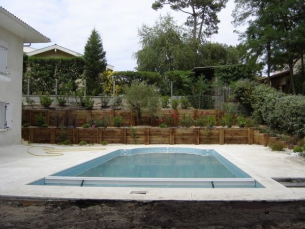 Création d'un soutènement en bois dans un talus au Pyla sur mer